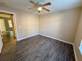 Building Photo - 1638 Maple View Way