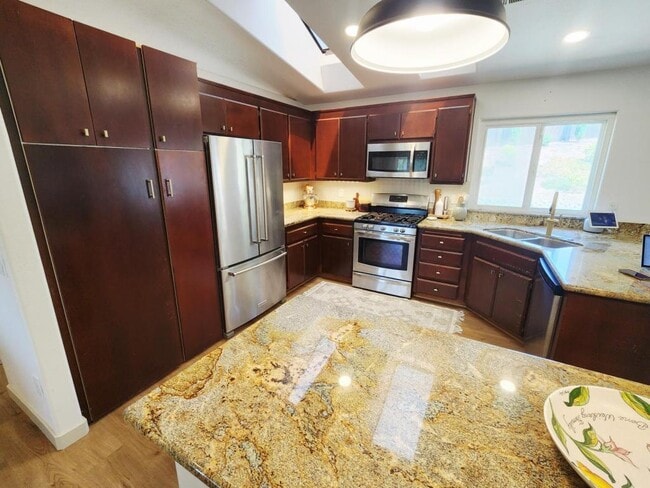 Building Photo - 479 Merida Dr