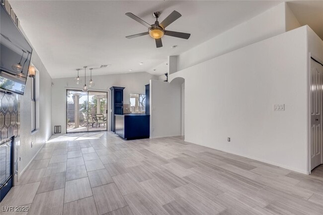 Building Photo - 2564 Spruce Creek Dr