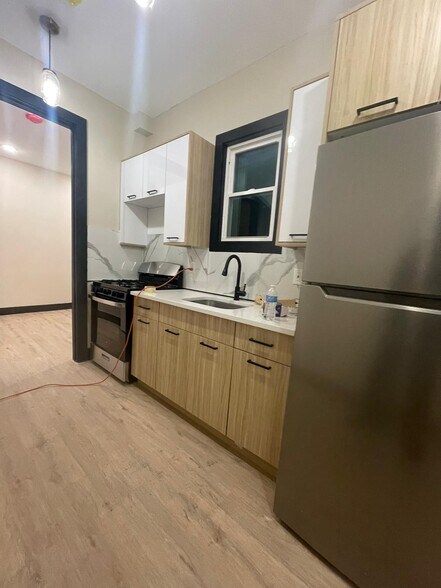 Unit 1R - 948 W Side Ave