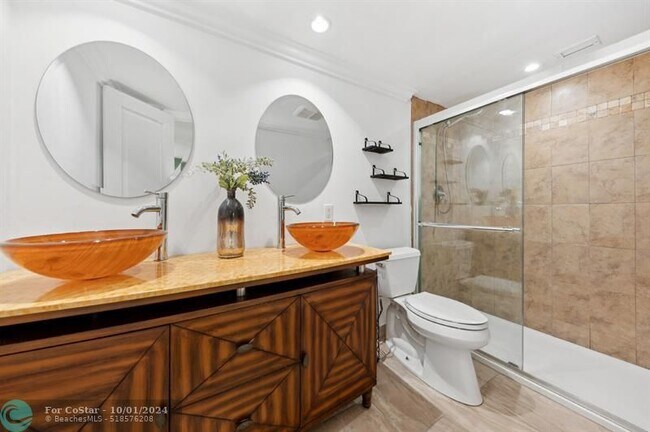 Building Photo - 3000 S Course Dr