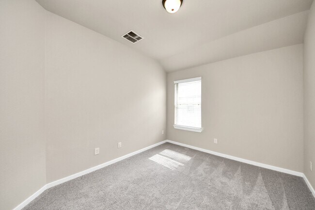 Building Photo - 7006 Winterberry Gln Ln