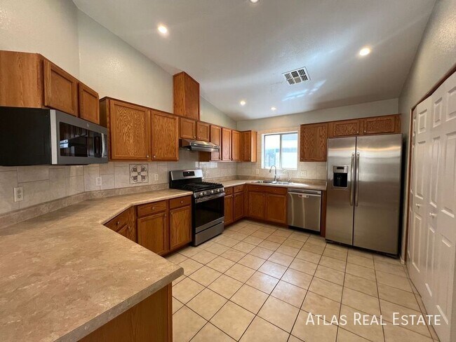 Building Photo - 6510 E Garden Stone Dr