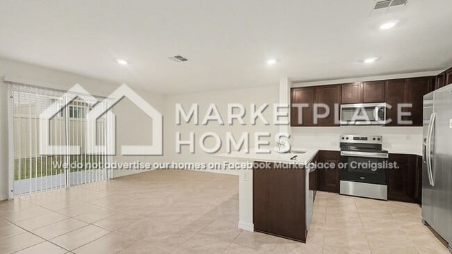 Building Photo - 6648 SW 81st Lp