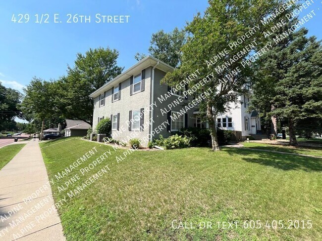 Building Photo - 429 1/2 E. 26th Street-