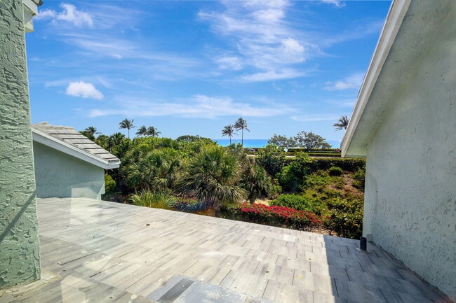 Building Photo - 205 Mainsail Cir