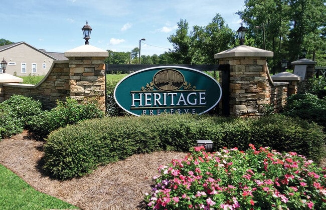 Building Photo - Stunning home in FANTASTIC location off Hwy 90 in Heritage Preserve!