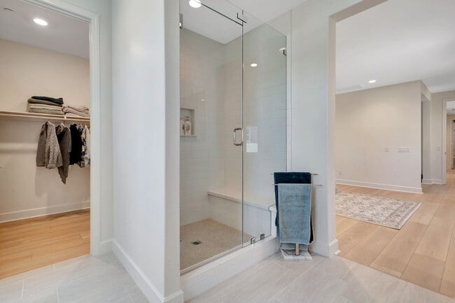 Building Photo - Amazing New Construction House!