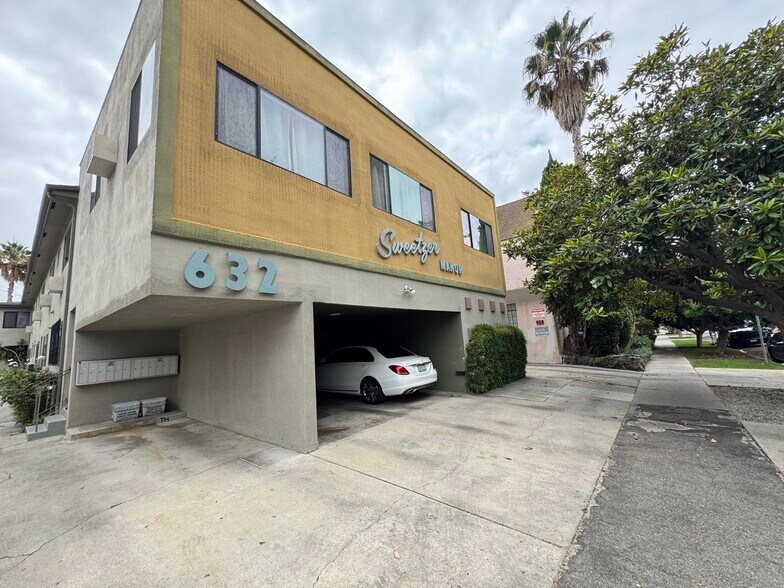 Building Photo - 600 N Sweetzer Ave