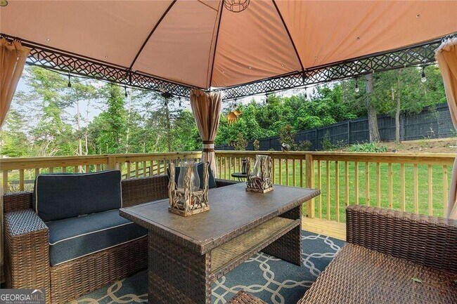 Building Photo - 8465 Bethel Ridge Ct