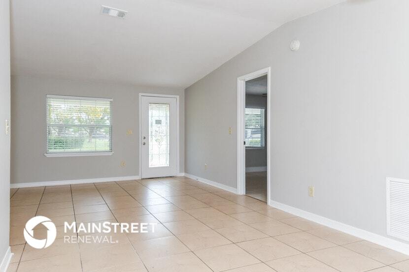 Building Photo - 2130 Liscard Rd W