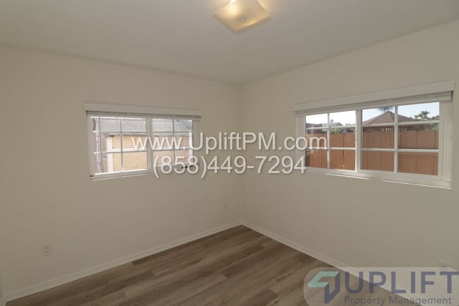 Building Photo - 4 Bedroom 2 Bath Home in the Heart of Mira Mesa.