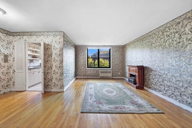 Building Photo - 139-15 83rd Ave