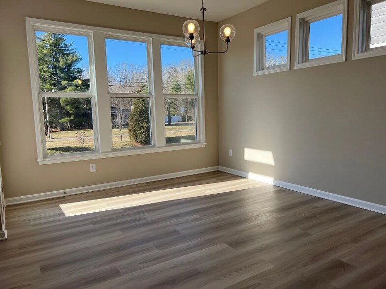 Building Photo - 15926 Long Meadow Way