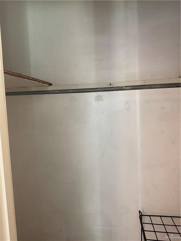 Building Photo - 27 S 6th St