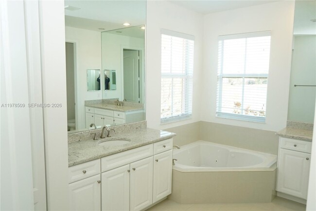 Building Photo - 9701 Blue Isle Bay