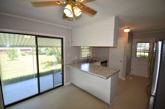 Building Photo - Coming Soon 3 Bedroom and 2 Bath Home (Pets Considered)