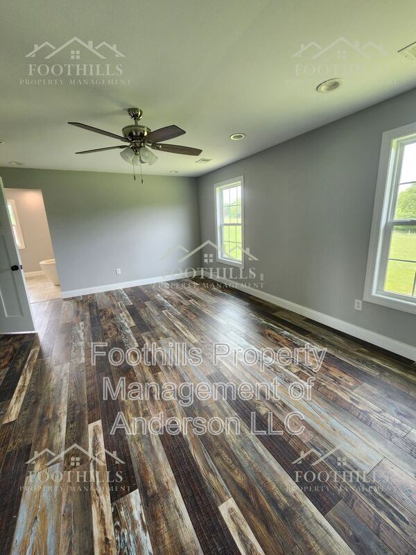 Building Photo - 128 Hudgins Lake Rd