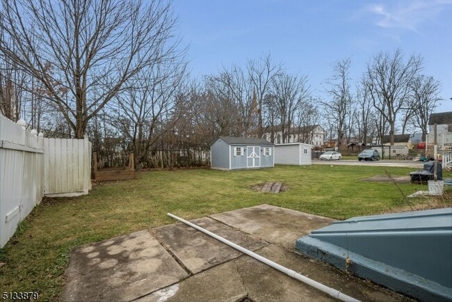 Building Photo - 627 Washington St