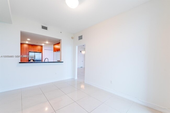 Building Photo - 7901 Hispanola Ave