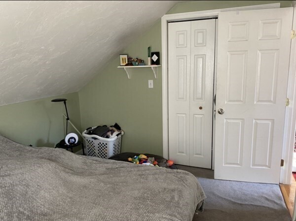 Building Photo - 6 School St