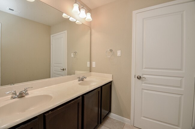 Building Photo - 6418 Burgess Heights Ln