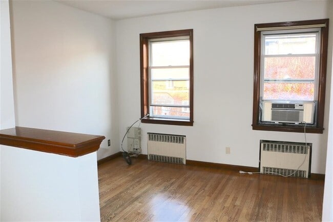 Building Photo - 816 Bloomfield St