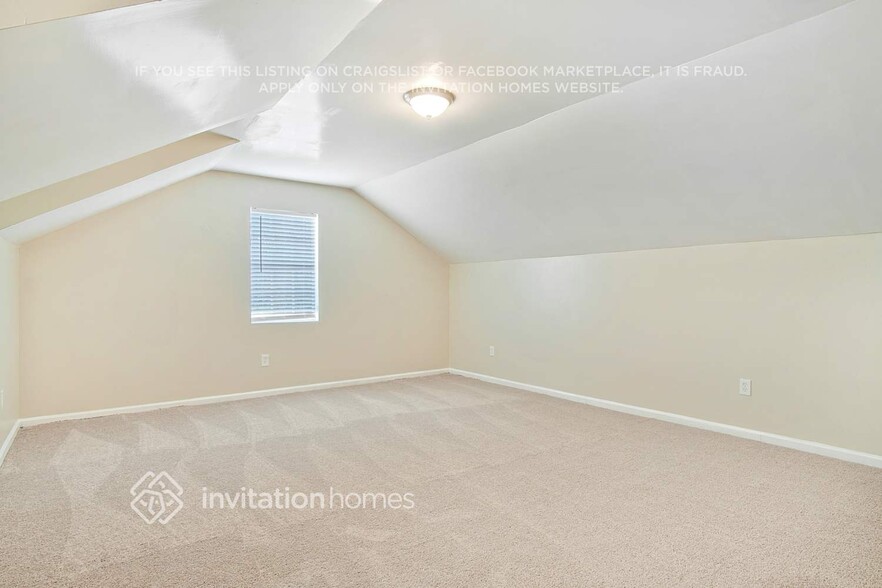 Building Photo - 7330 Cherry Laurel Dr