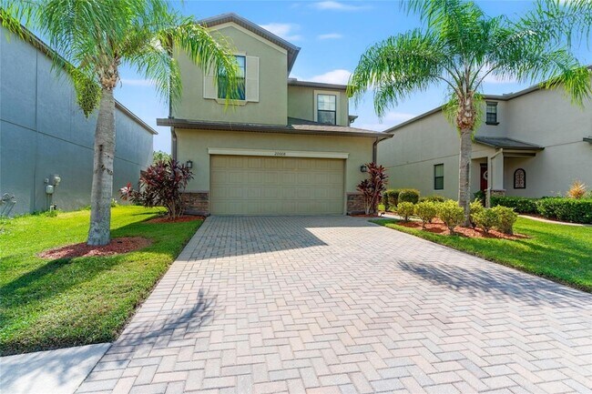 Building Photo - 20008 Date Palm Way