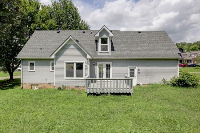 Building Photo - 180 Kings Deer Dr