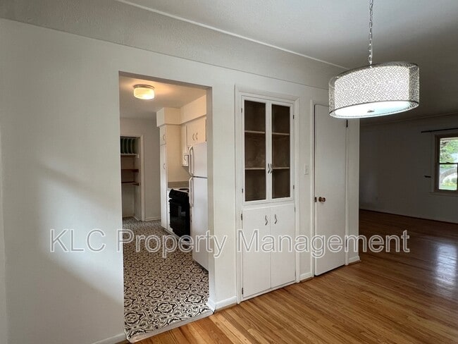 Building Photo - 4026 43rd St