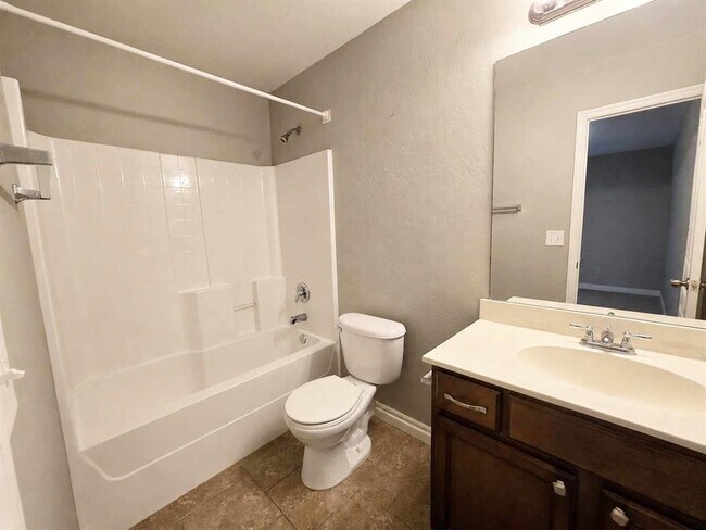 Building Photo - 6117 Cielo Terrace