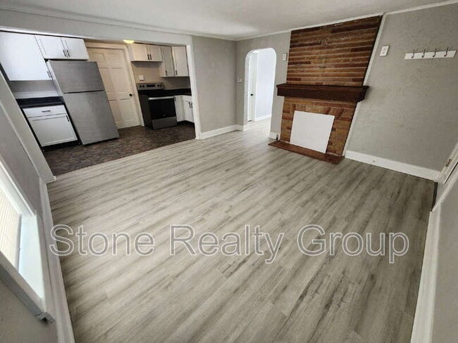 Building Photo - 2935 Harrison Ave