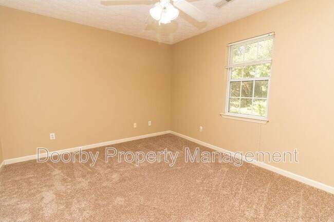 Building Photo - 5437 Blue Oak Dr
