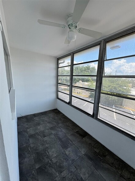 Building Photo - 1257 Drew St