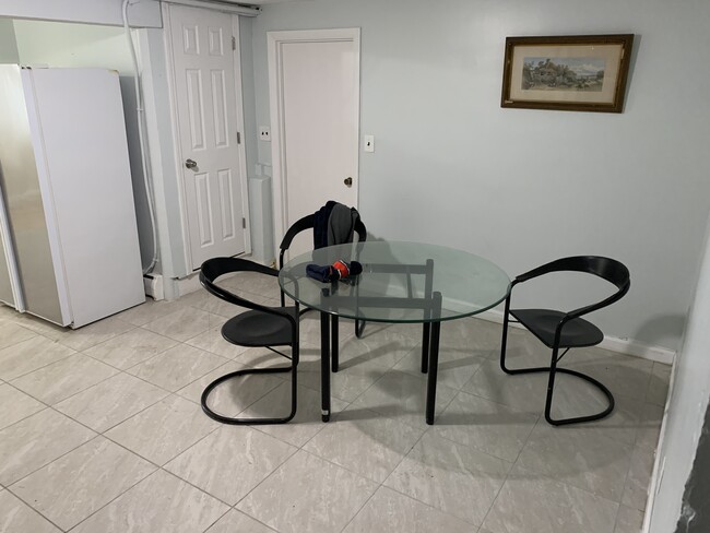 Dining area - 342 Needham St