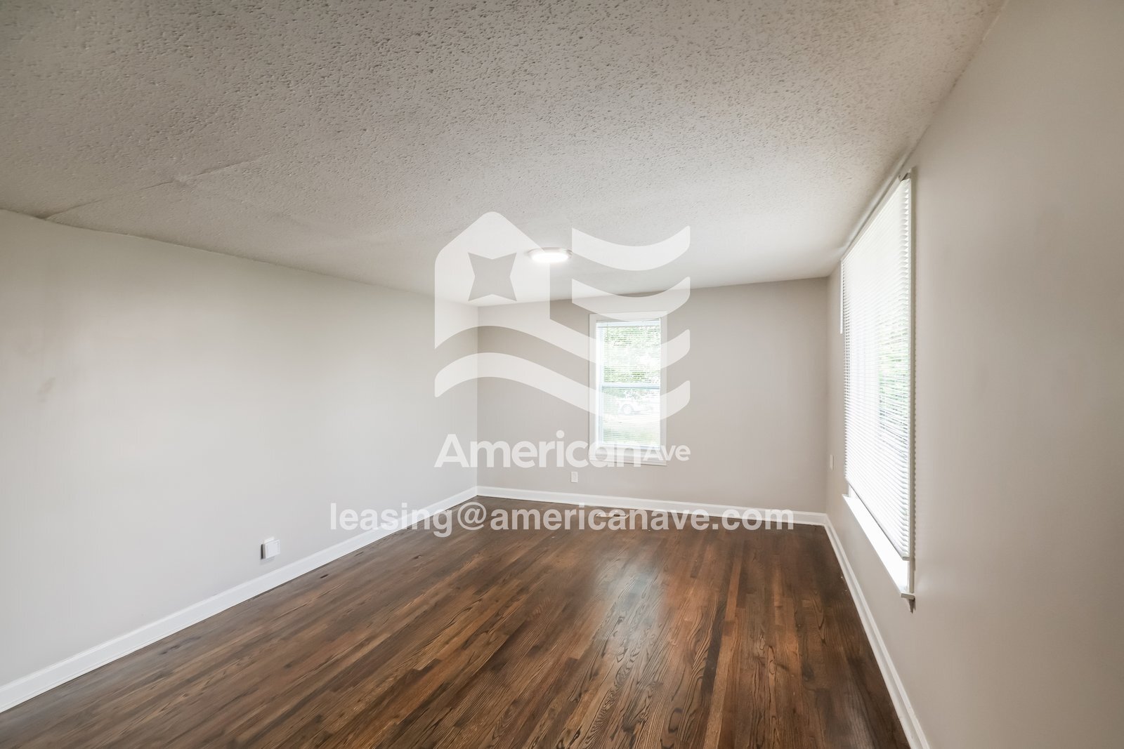 Building Photo - 2510 4th St E