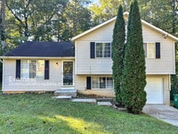 Building Photo - 493 Village Square Ct