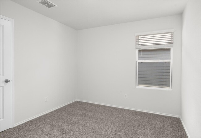 Building Photo - 133 Varner Way