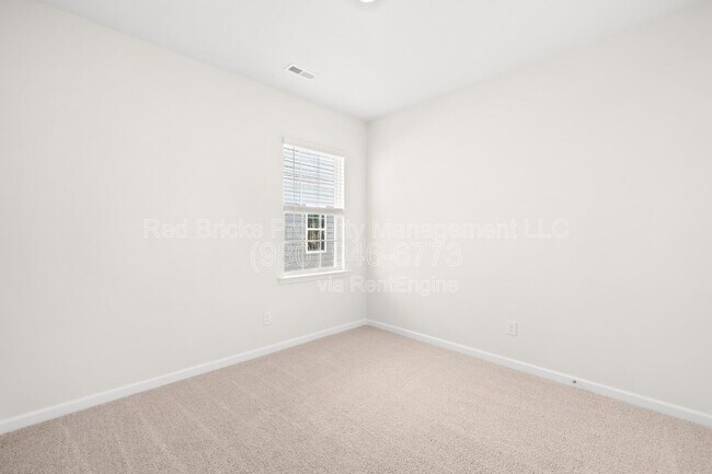 Building Photo - 1312 Secrest Cmns Dr