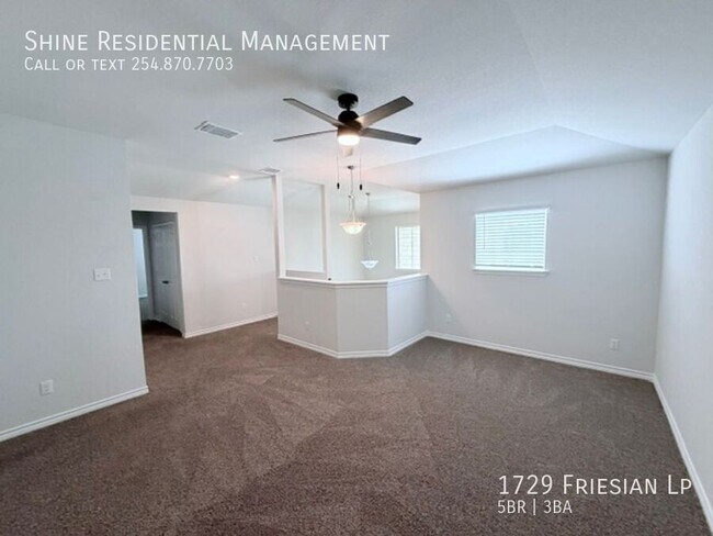 Building Photo - 1729 Friesian Lp