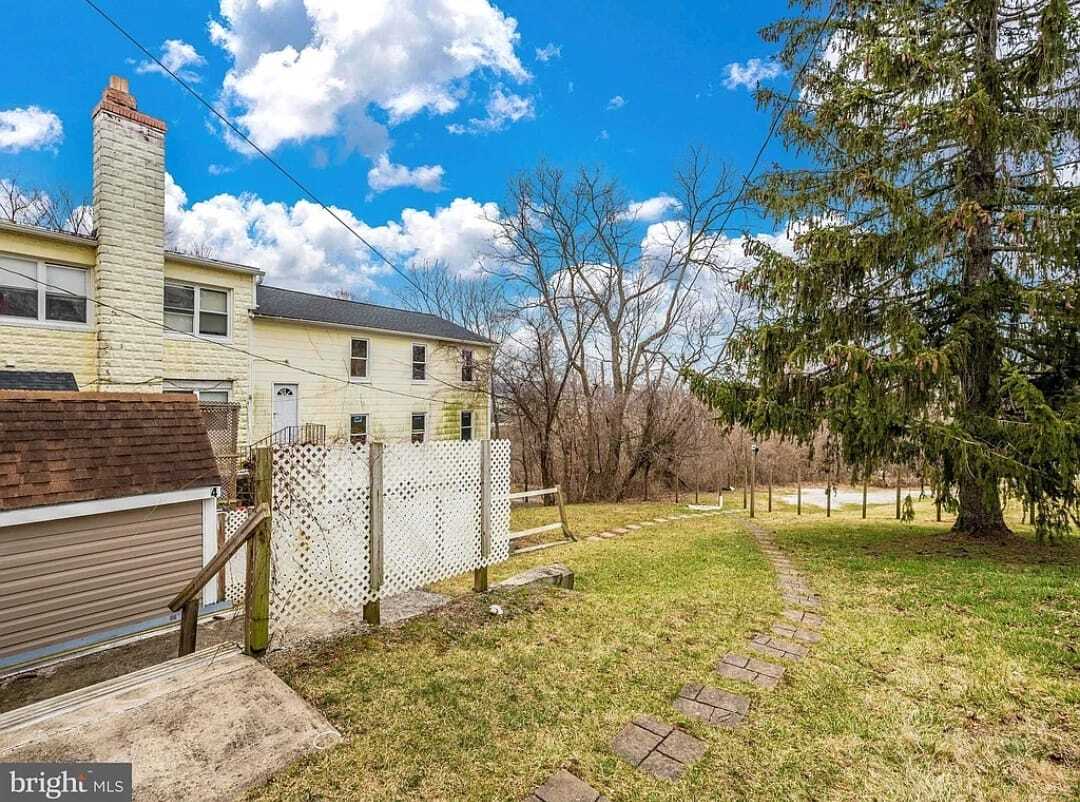 Building Photo - 6726 Jefferson Blvd