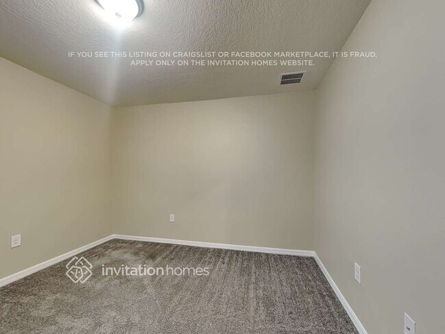 Building Photo - 4500 Holstein St