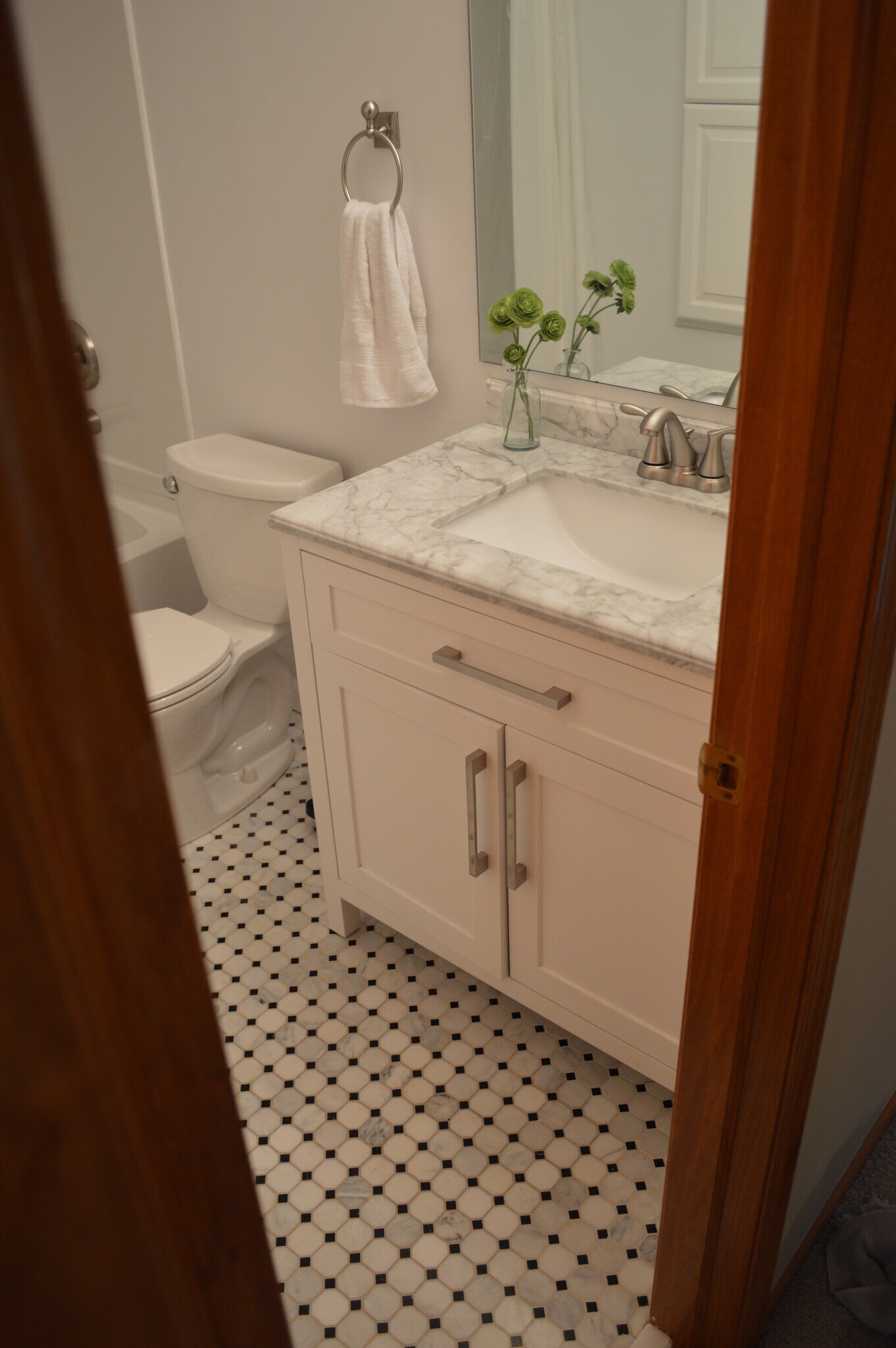 Building Photo - 6041 Holywell Dr