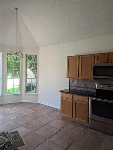 Building Photo - 2296 Grandview Dr