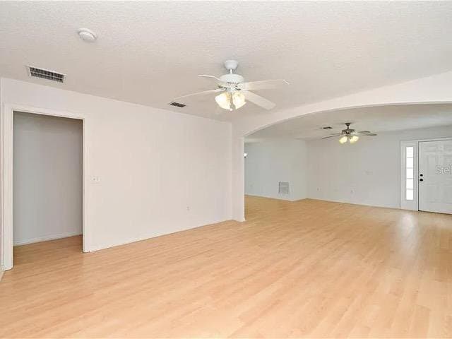 Building Photo - 2411 Ashecroft Dr