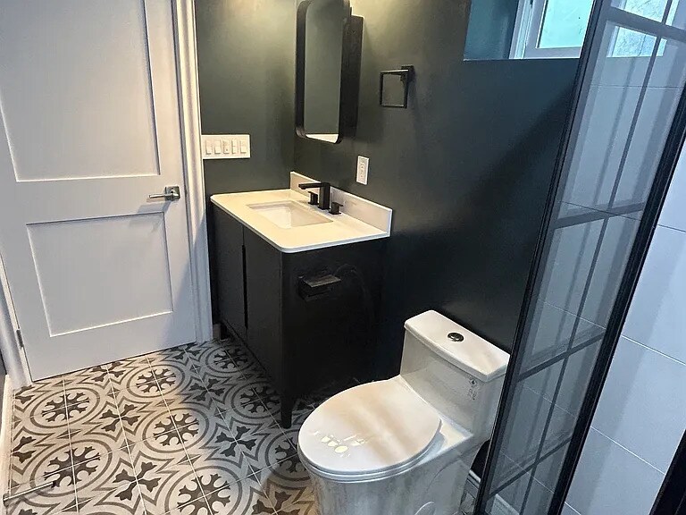 Building Photo - 2719 Alta St