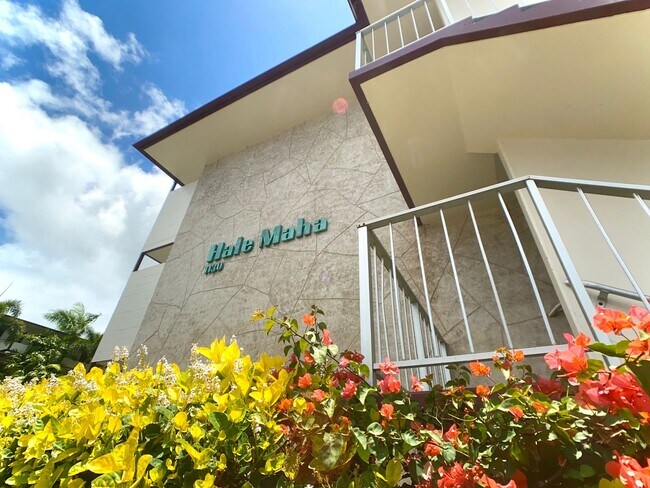 Building Photo - 1130 Hassinger St