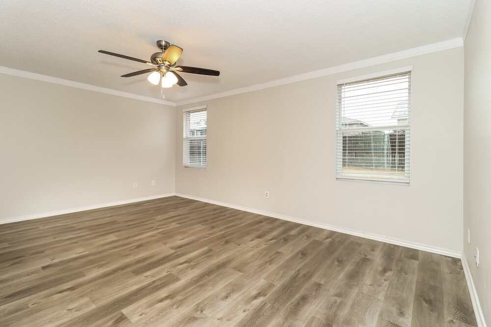 Building Photo - 637 Silvertop Rd