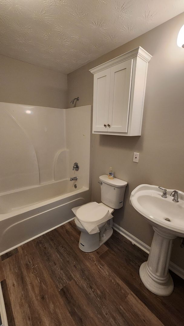 Building Photo - Totally Renovated Home